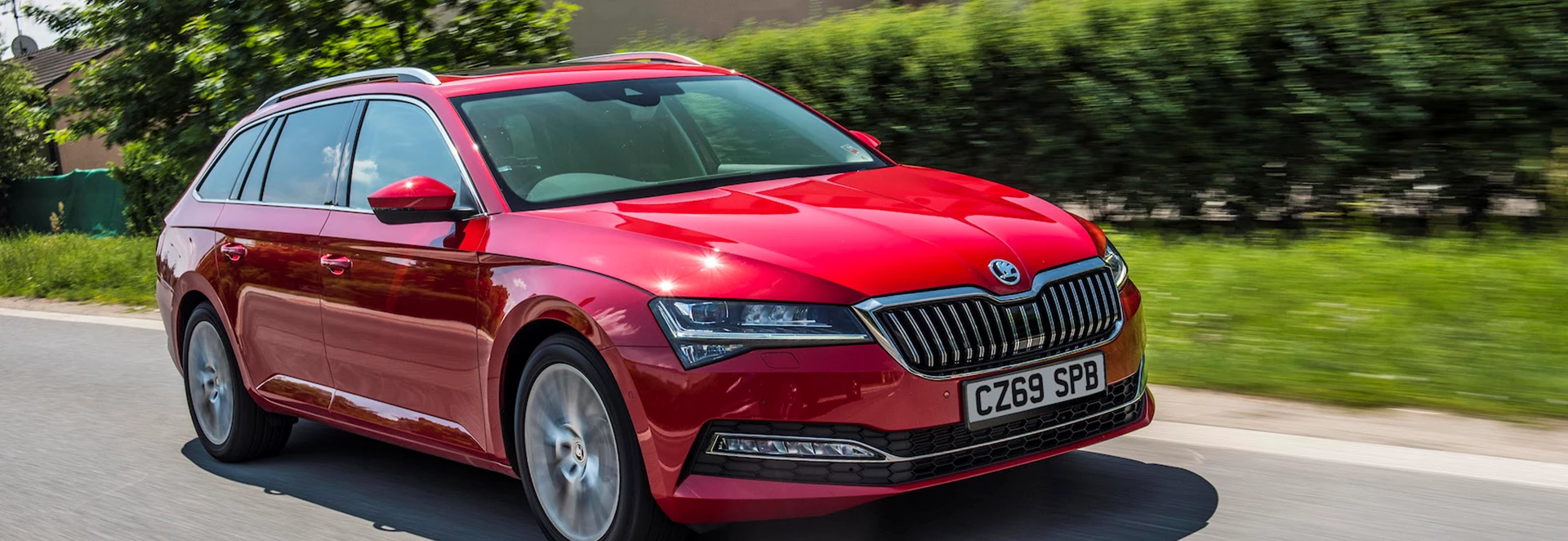 Facelifted SKODA Superb prices and specs announced 